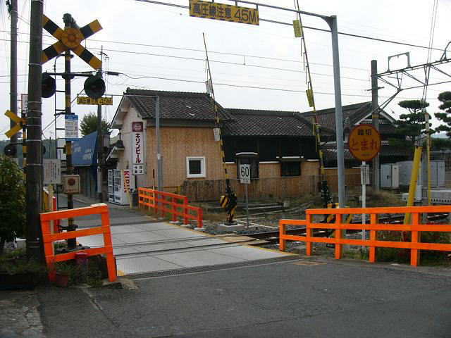 簡単になった北宇智駅の踏み切り